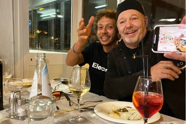 Valentino Rossi e Vasco Rossi a cena dopo la fine del lockdown (Instagram)
