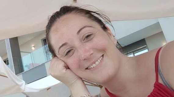 Laura Olivieri, la mamma di 37 anni che è morta in casa dopo un malore