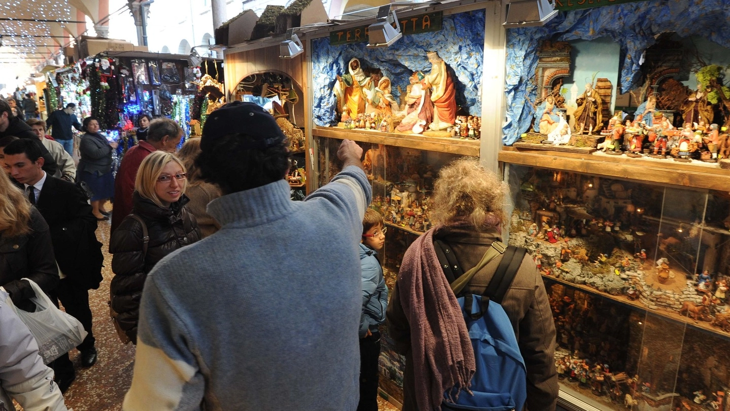La tradizionale Fiera di Santa Lucia a Bologna (foto Schicchi)