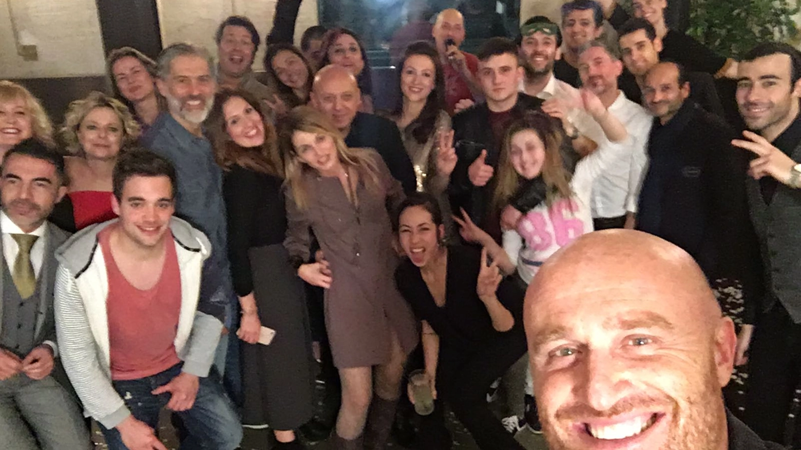 Un selfie con Rudy Zerbi per immortalare la serata