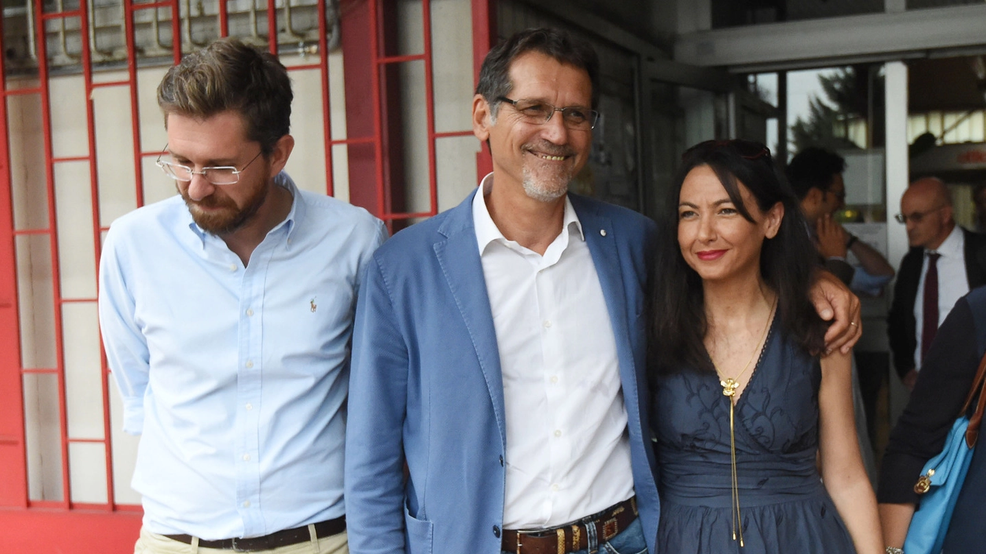Da sinistra: Matteo Lepore, il sindaco Virginio Merola e Irene Priolo (fotoSchicchi)