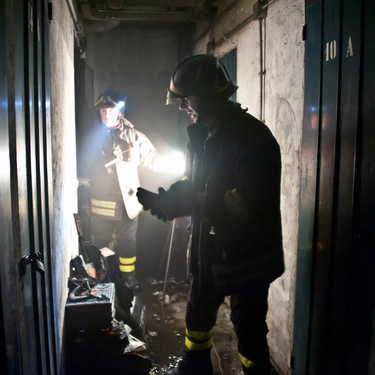 Bologna, incendio al carcere della Dozza oggi: “Detenuto ha dato fuoco a un materasso”