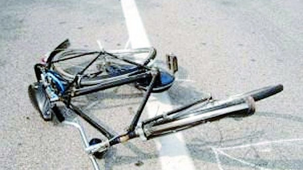 Il ciclista è morto all'ospedale di Cittiglio