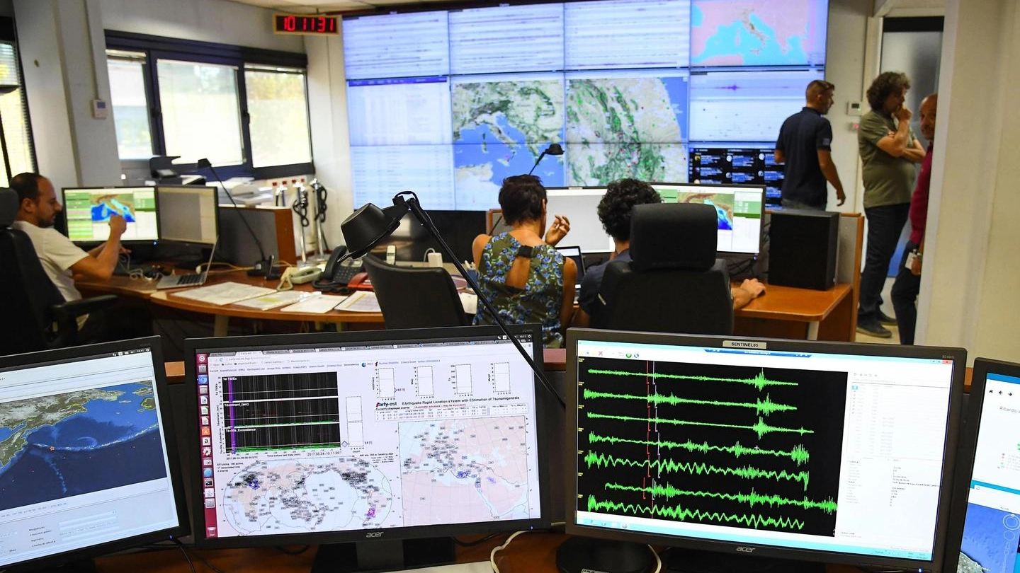 La sala monitoraggio sismico dell’Ingv (foto d’archivio Ansa)