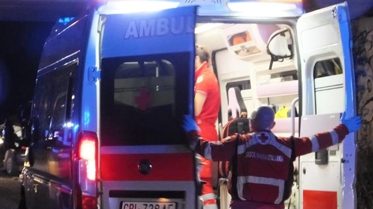 Scandiano, incidente sulla Pedemontana: sul posto due ambulanze (foto di repertorio)