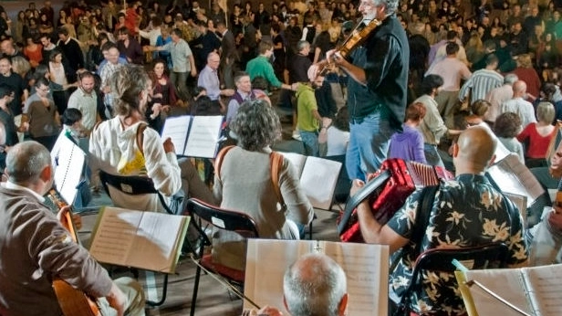 L’Orchestrona di Musica Popolare di Forlimpopoli domattina in fortezza a Castrocaro