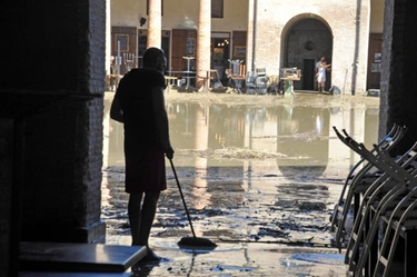 Senigallia, la rabbia dopo l'alluvione. Il geologo: perché è successo e cosa serviva