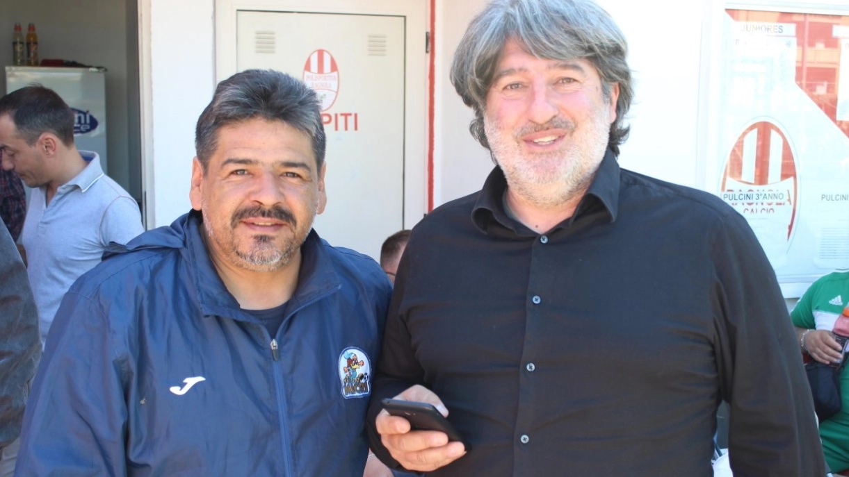Hugo Hernan Maradona, a sinistra, con ‘Meco’ Agostini