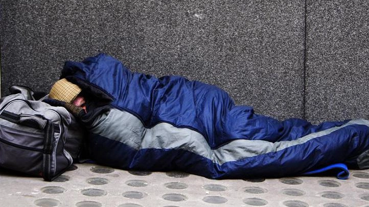 Emergenza freddo per i senzatetto: "Avremmo bisogno di più posti. Potenzieremo i dormitori in città"