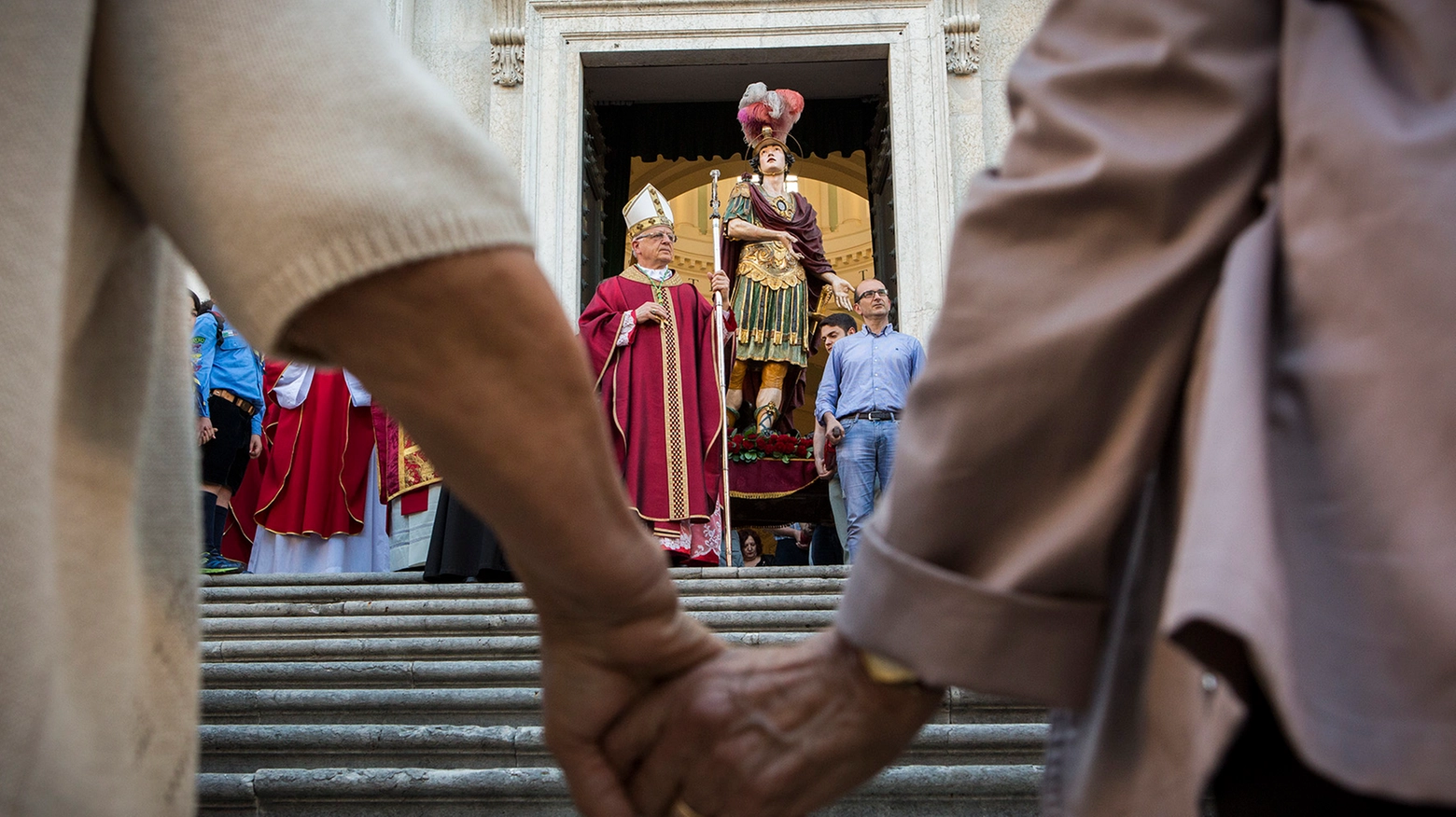 La processione di san Crescentino (foto di Manuel J. Obergozo)
