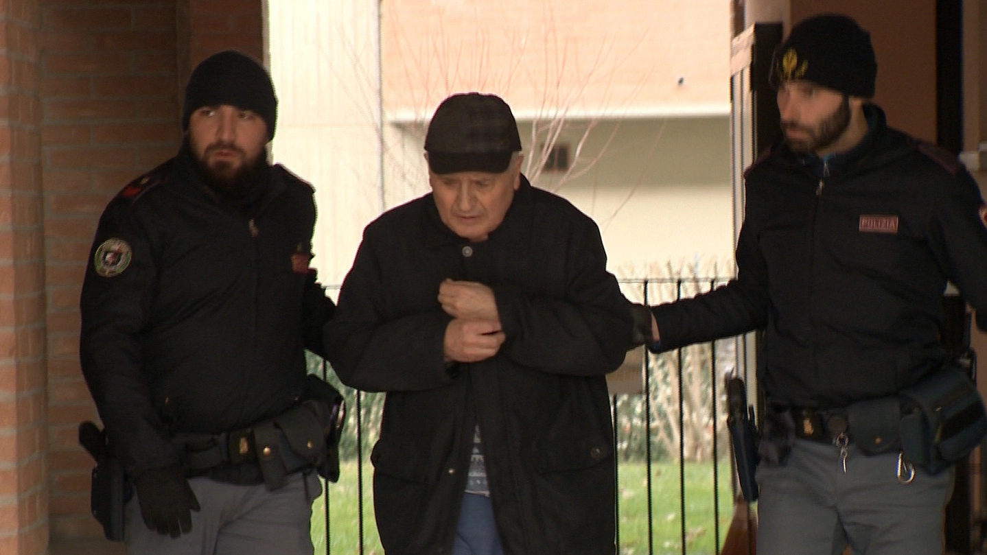 Franco Govi, 70 anni, arrestato dalla polizia dopo l’omicidio della sorella nell’appartamento che condividevano