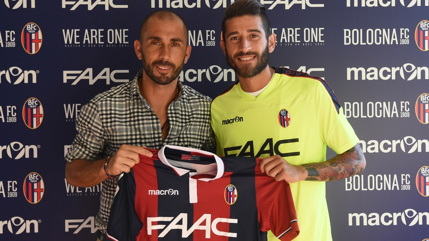 Bologna, il club manager Marco Di Vaio presenta Marco Crimi (Schicchi)