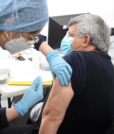 Vaccini Marche: seconda dose in ritardo per 5 mila persone