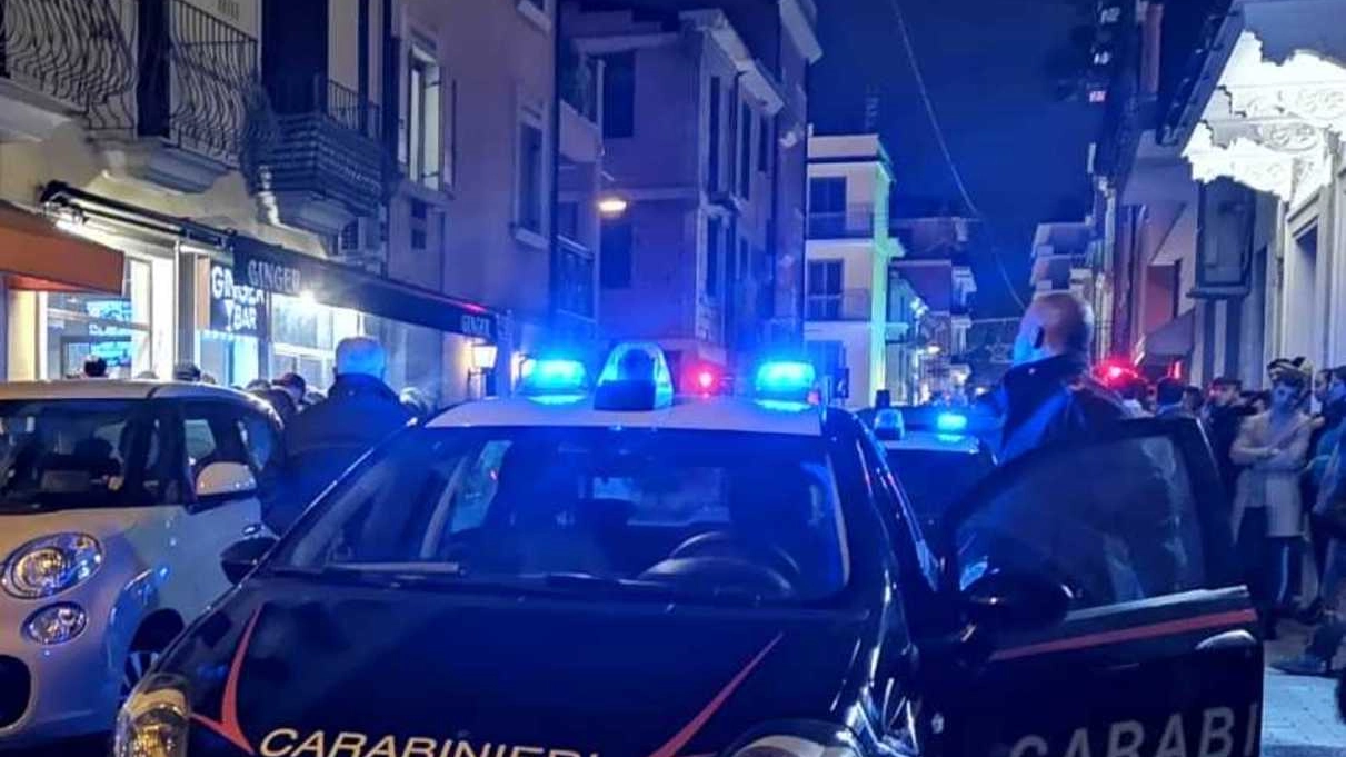 Carabinieri in azione  in via San Martino nella notte  tra sabato e domenica