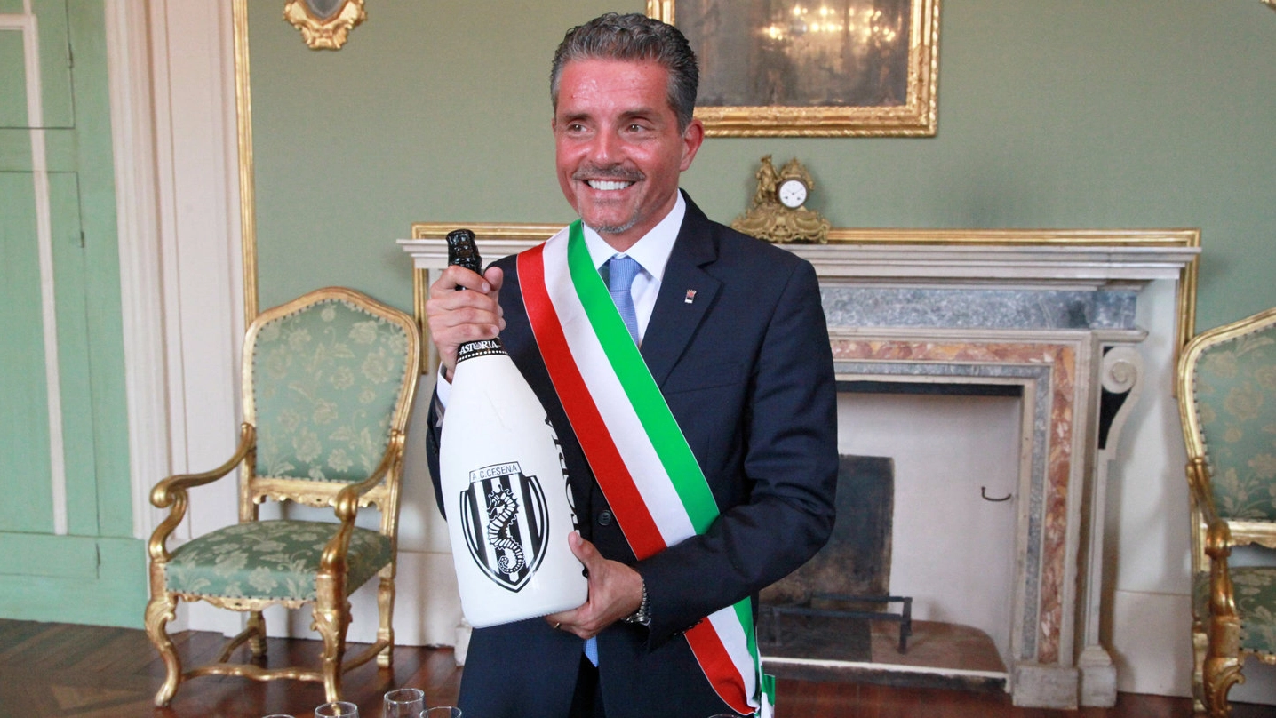 Il sindaco di Cesena  Paolo Lucchi