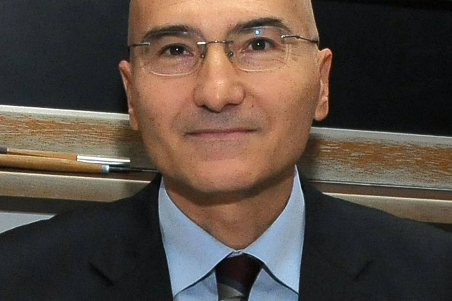  il professor Stefano Corti, docente del dipartimento di scienze geologiche di Unimore