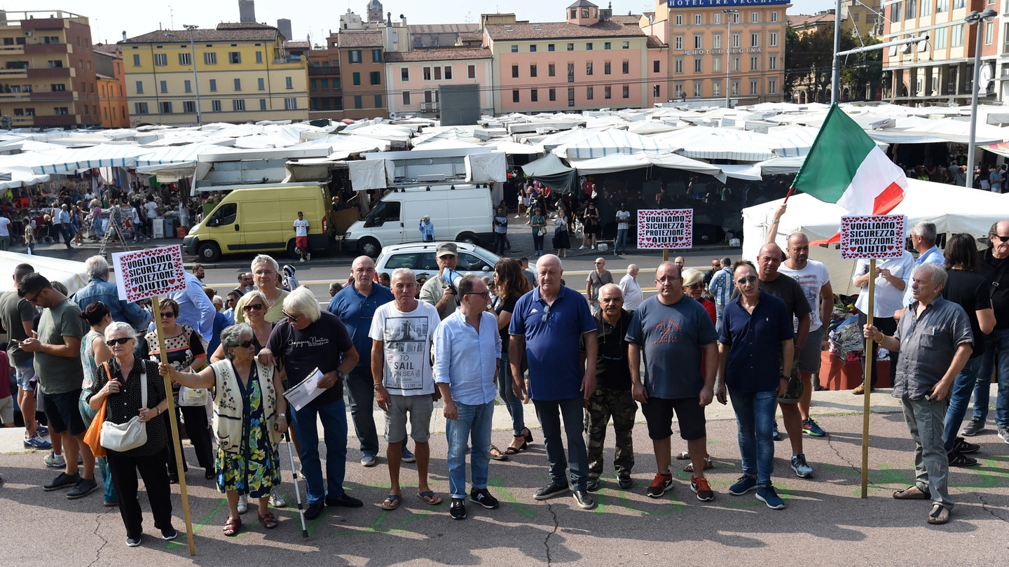 Protesta degli ambulanti a Bologna (FotoSchicchi)