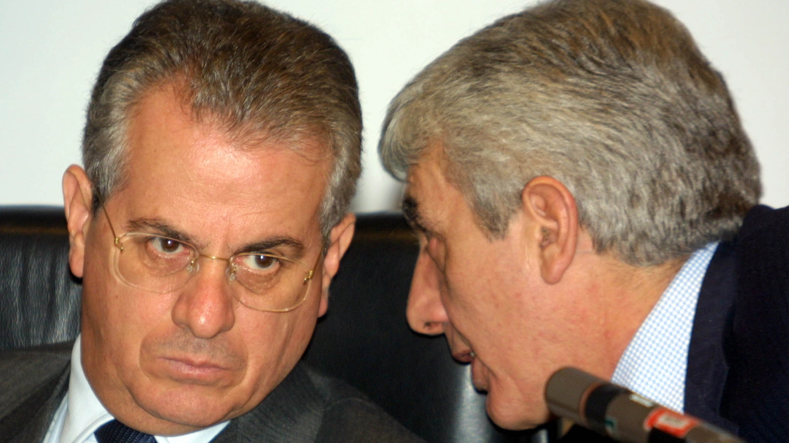 Il ministro dell'Interno Claudio Scajola con il capo della Polizia Gianni De Gennaro (Foto Ansa)