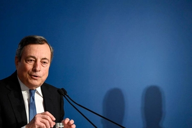 Draghi: "Con Putin dialogo impossibile. La guerra ci riguarda"