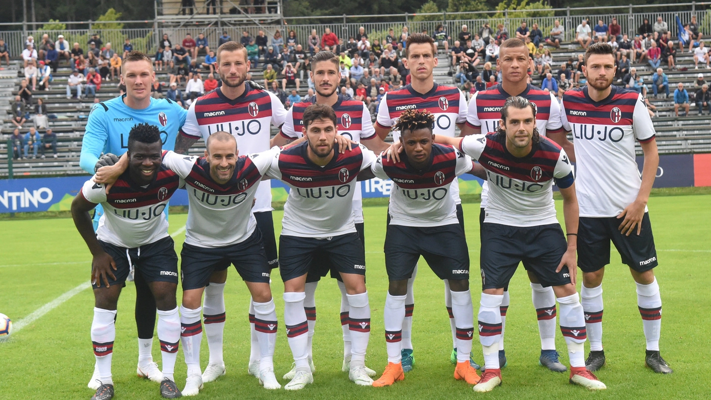 La squadra del Bologna (foto Schicchi)