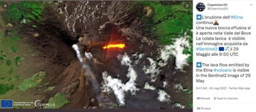 Etna, aperte due nuove bocche. La foto dell'eruzione dal satellite