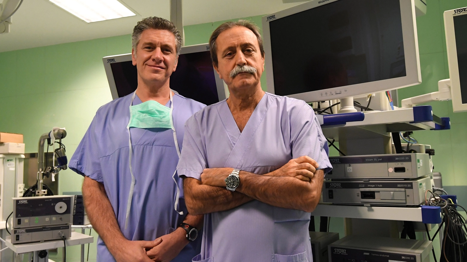 Da sinistra, l’anestesista Fabio Caramelli e il chirurgo pediatrico Mario Lima
