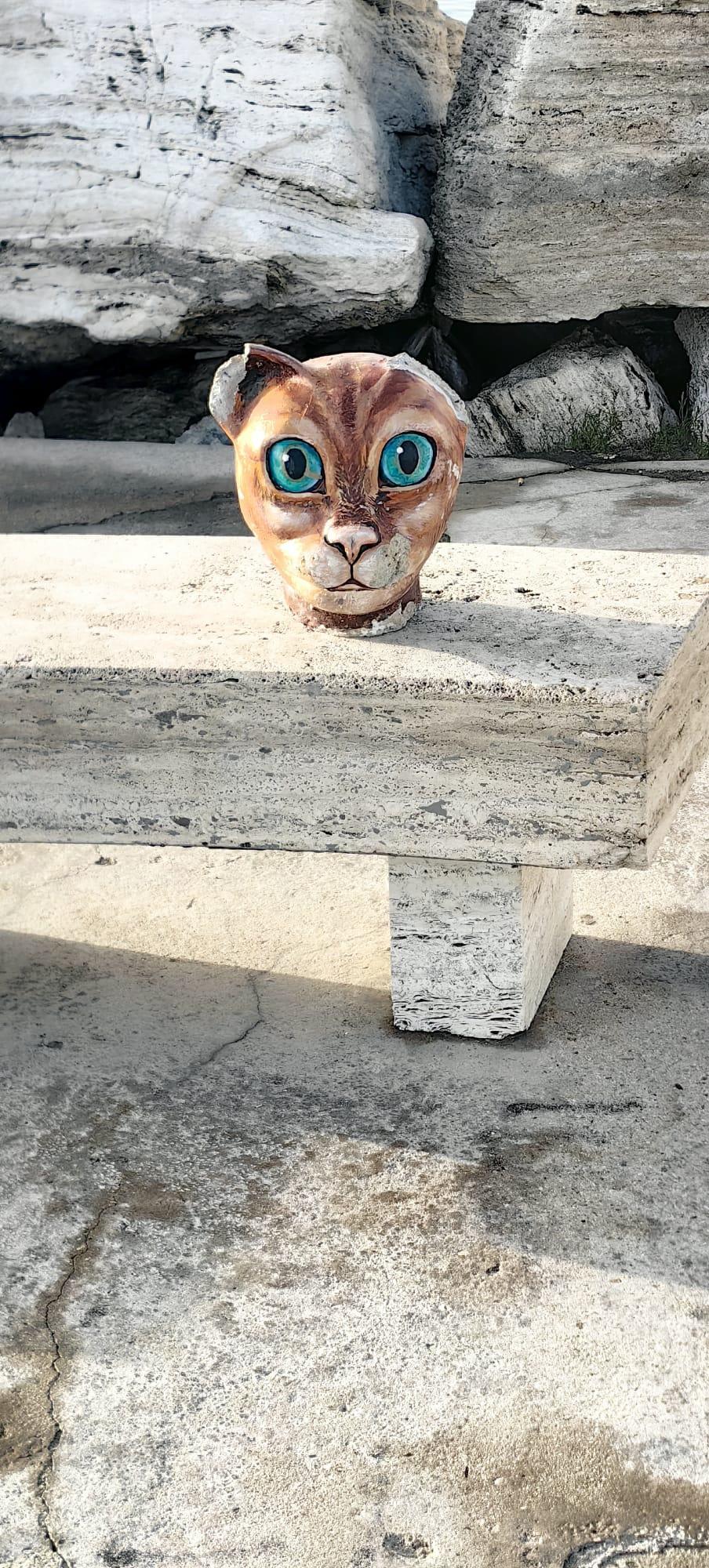 Pasqua, vince la stupidità: vandali rompono la statua Pasqua, vince la stupidità: vandali rompono la statua