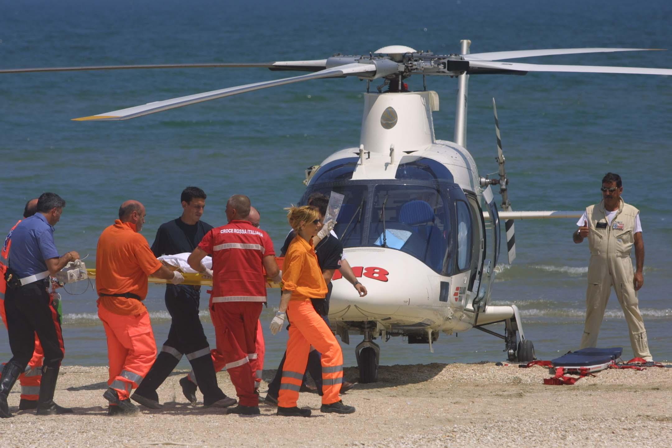 Ragazzino annegato a Lido Estensi, era in acqua con gli amici Ragazzino annegato a Lido Estensi, era in acqua con gli amici