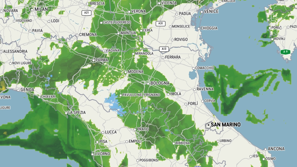 Previsioni meteo in Emilia Romagna: in verde le precipitazioni, in azzurro la neve (Mappa di Accuweather)