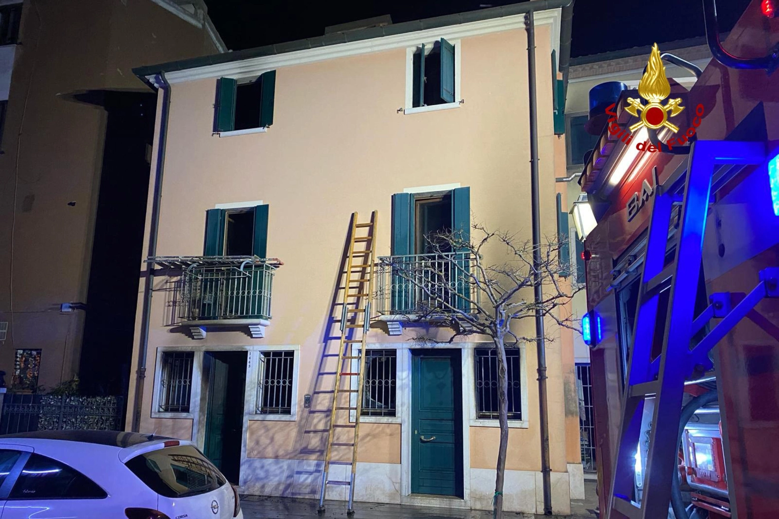 Incendio a Chioggia: morti padre, madre e figlio