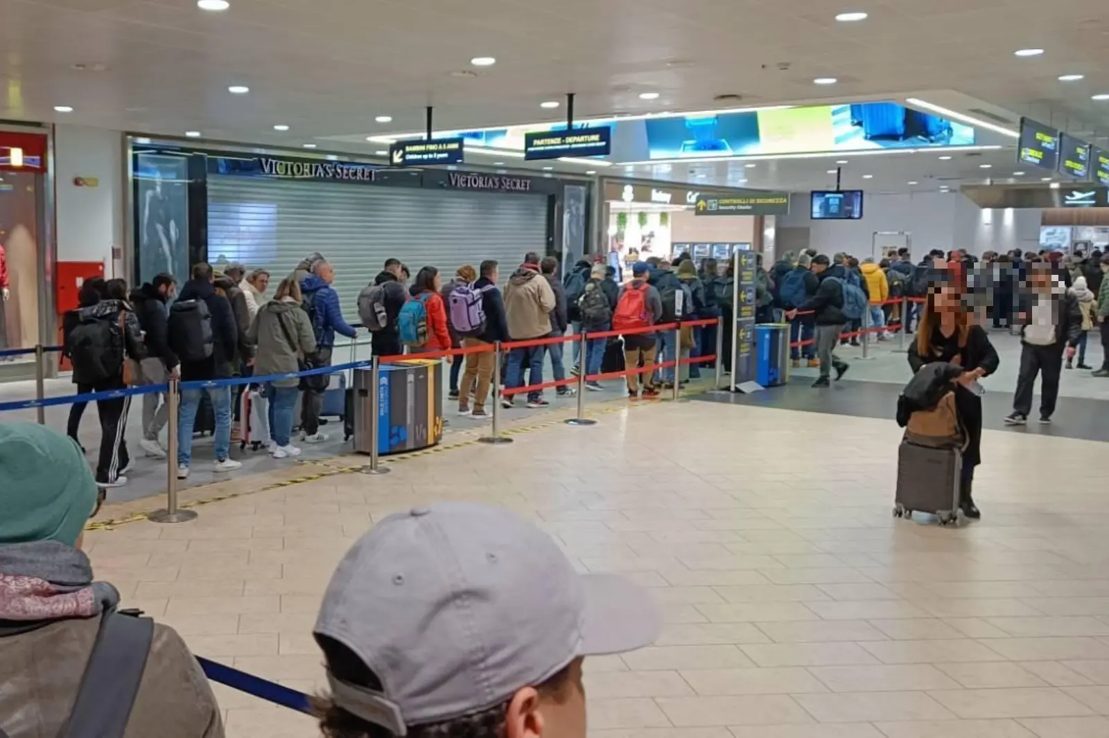 Voli Bologna Londra oggi: quali sono quelli cancellati