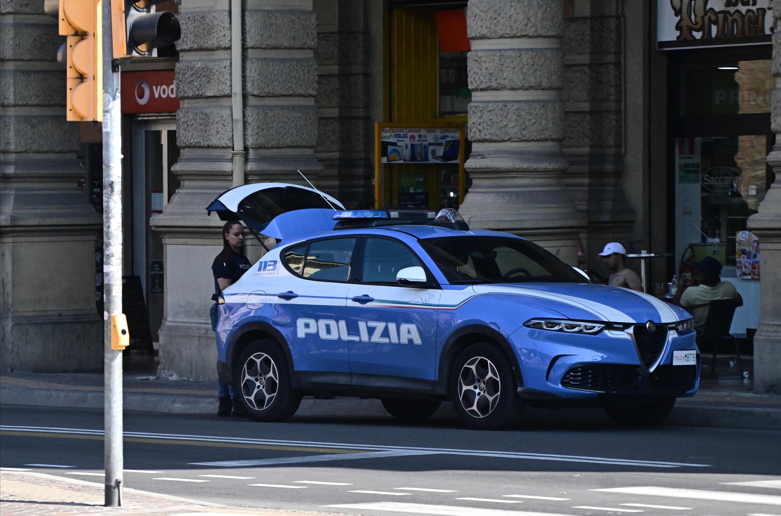 Tenta la rapina in una gioielleria: arrestato un 44enne Tenta la rapina in una gioielleria: arrestato un 44enne