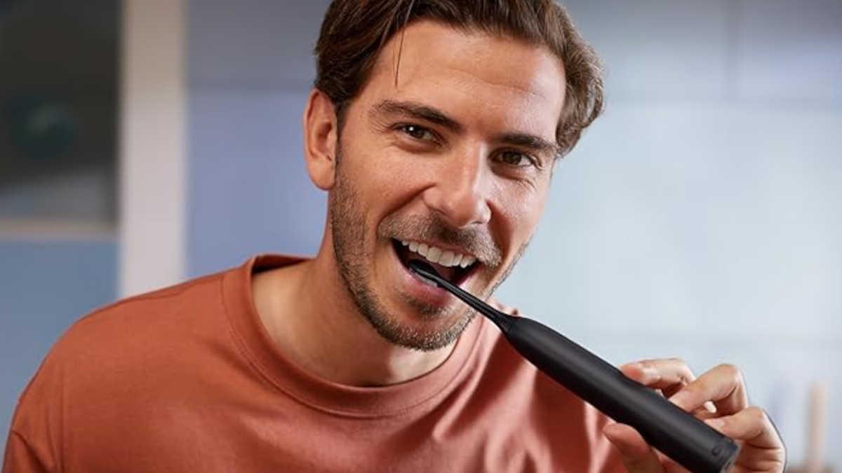 Pulizia profonda da Ilrestodelcarlino.it Pulizia profonda e gengive protette con Philips Sonicare 5300 ora scontato del 33