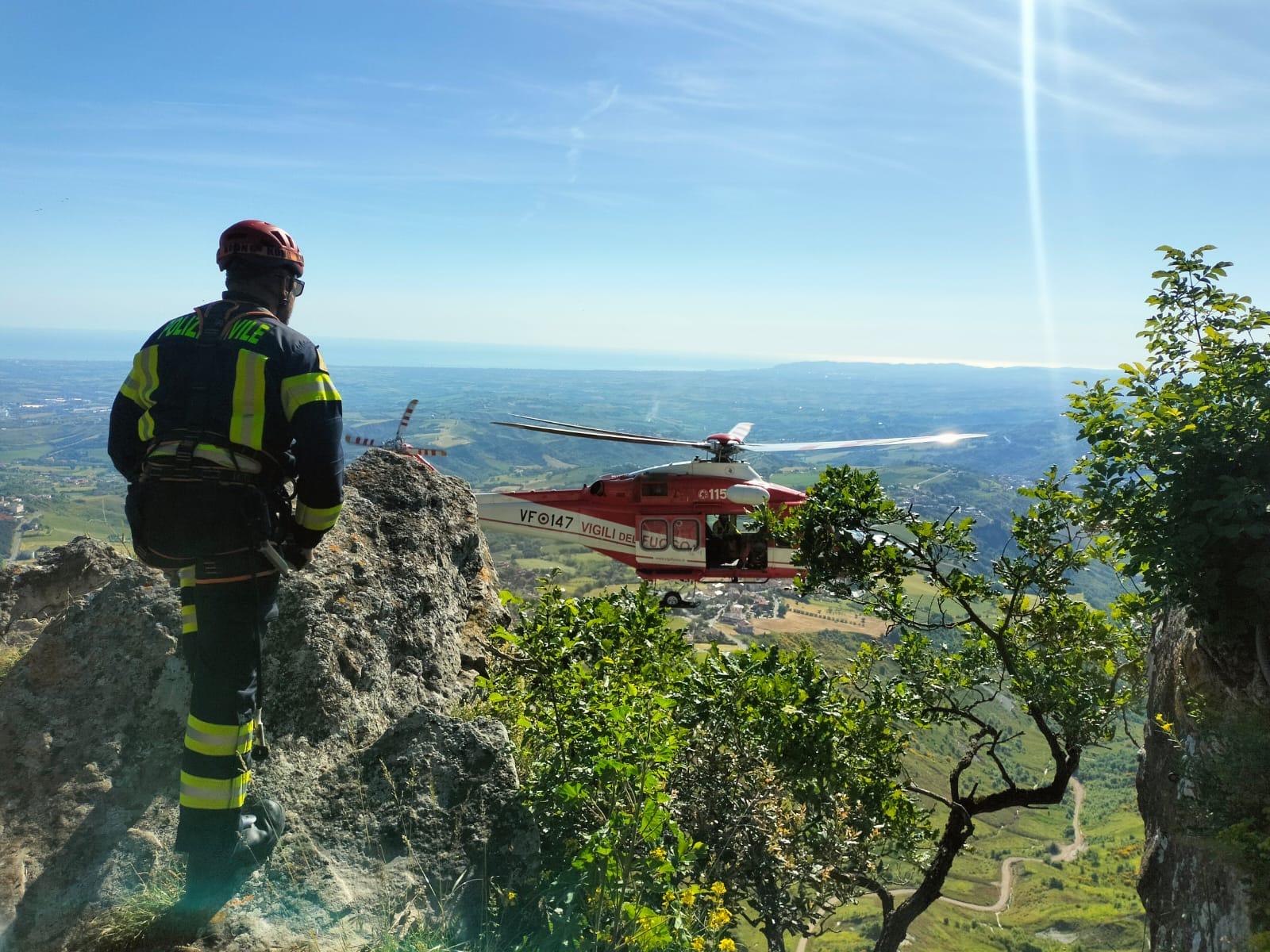 cade e muore dopo l arrampicata la vittima è la 32enne elena donca da Ilrestodelcarlino.it cade e muore dopo l arrampicata la vittima è la 32enne elena donca