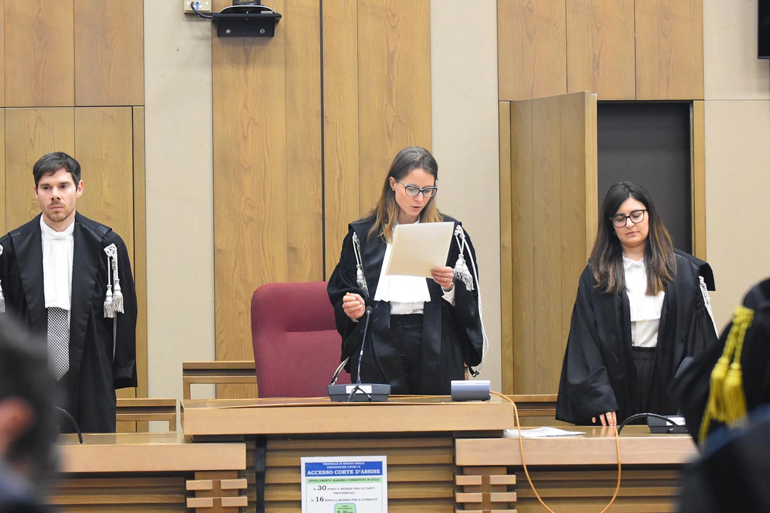Processo per presunti appalti pilotati in Comune a Reggio: il momento della lettura della sentenza in tribunale