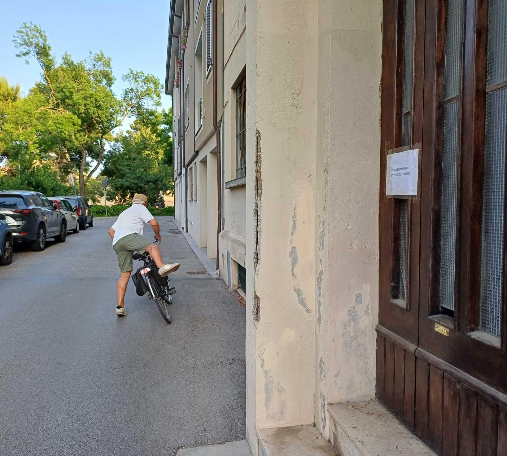 Casa del Combattente occupata dagli abusivi Casa del Combattente occupata dagli abusivi