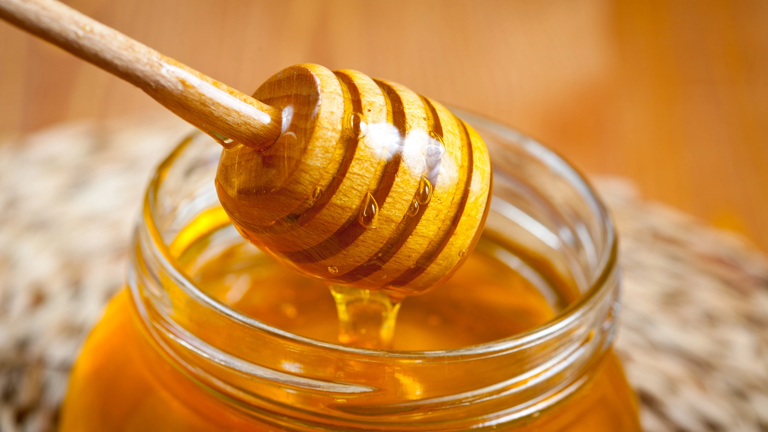 Le analisi hanno scoperto che il miele millefiori era etichettato come miele d'acacia
