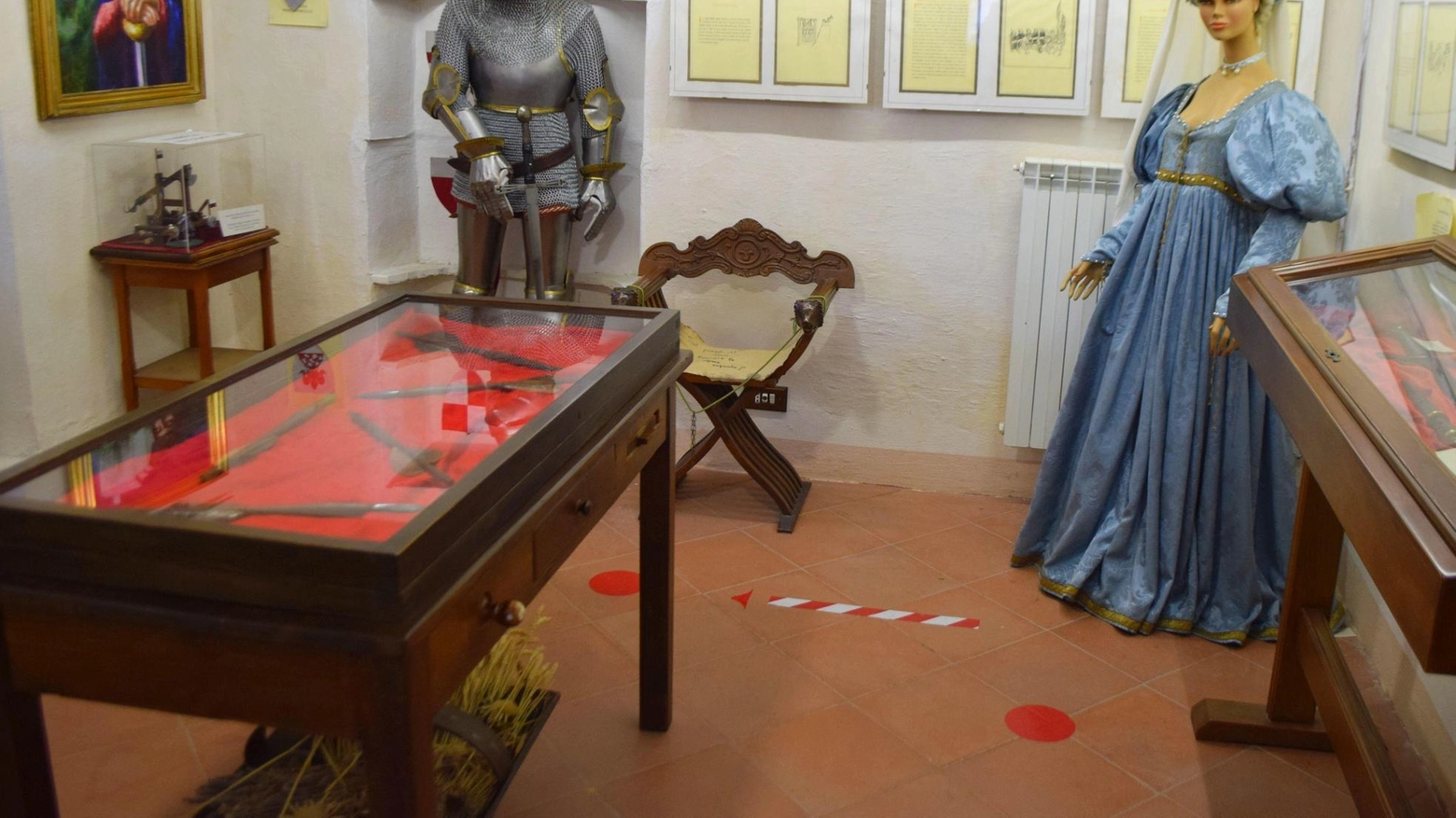 I visitatori possono visitare il Castello di Montecuccolo o le esposizioni nella Rocca a Sestola. A Montefiorino la storia della Resistenza