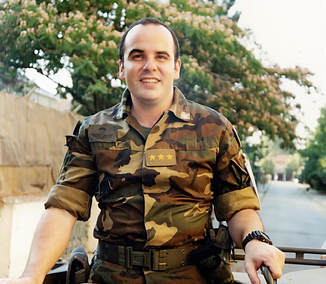 Bendinelli, una vita in prima linea: "Dalla Jugoslavia all’Africa. Quante missioni all’estero..." Bendinelli, una vita in prima linea: "Dalla Jugoslavia all’Africa. Quante missioni all’estero..."