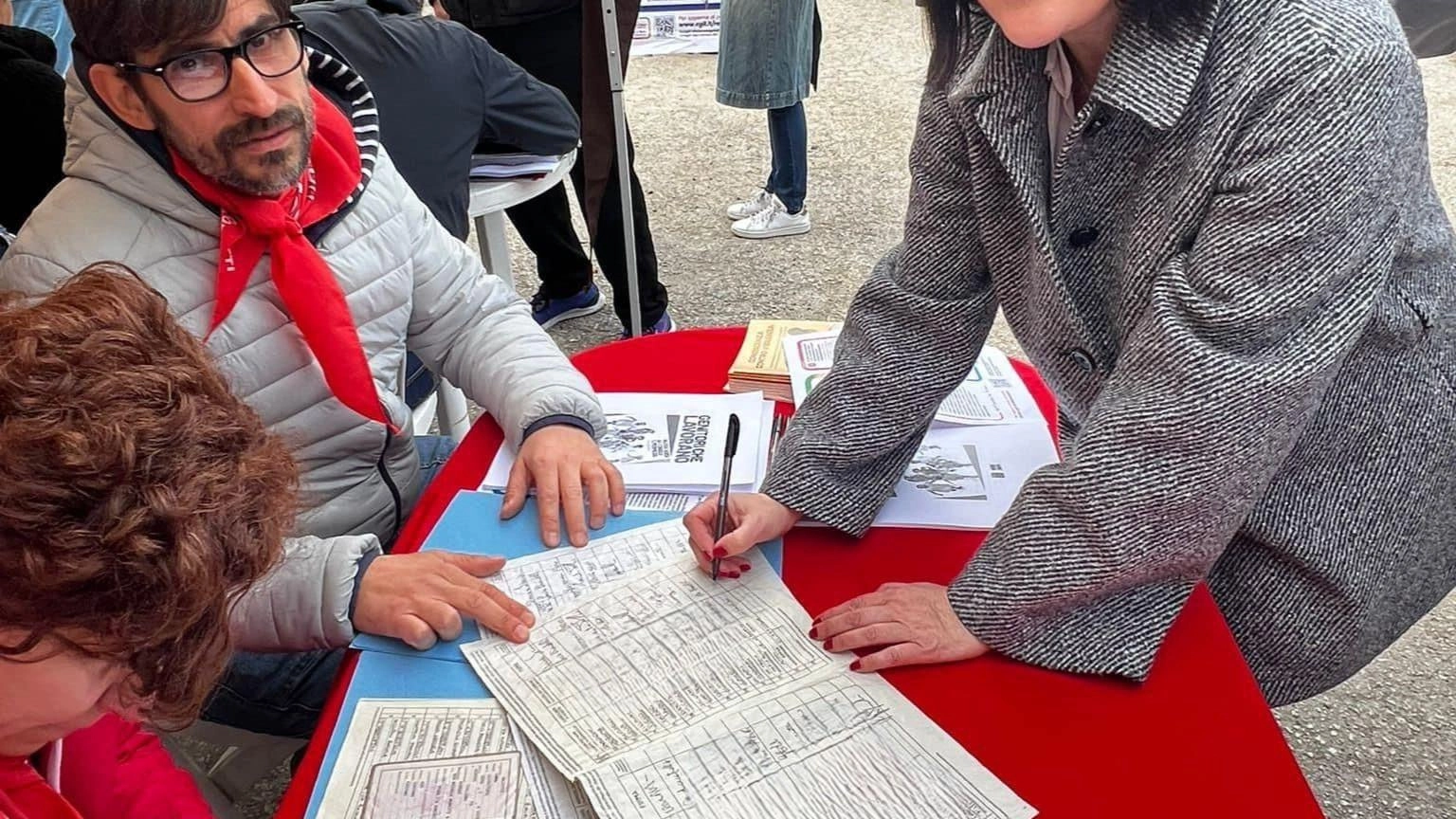 In provincia di Rimini, già 1000 firme raccolte a sostegno dei referendum popolari 2025 "Il lavoro è un bene comune". Sostenitori di spicco e campagna di raccolta firme in corso.