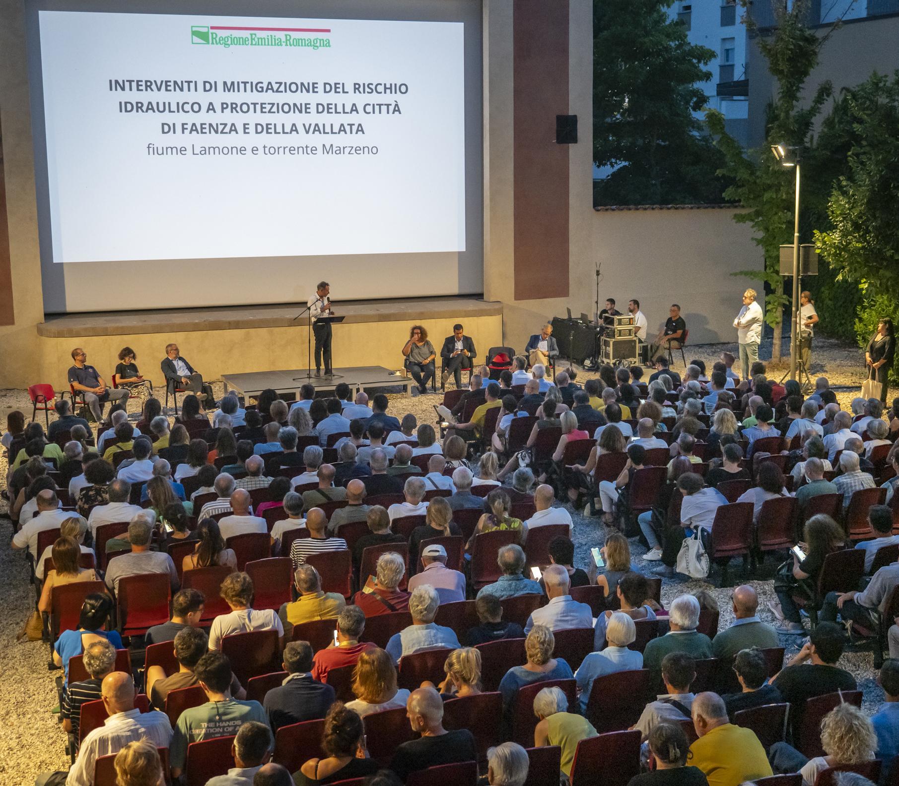 Quattro aree allagabili a difesa di Faenza: "Lamone e Marzeno sono una priorità" Quattro aree allagabili a difesa di Faenza: "Lamone e Marzeno sono una priorità"