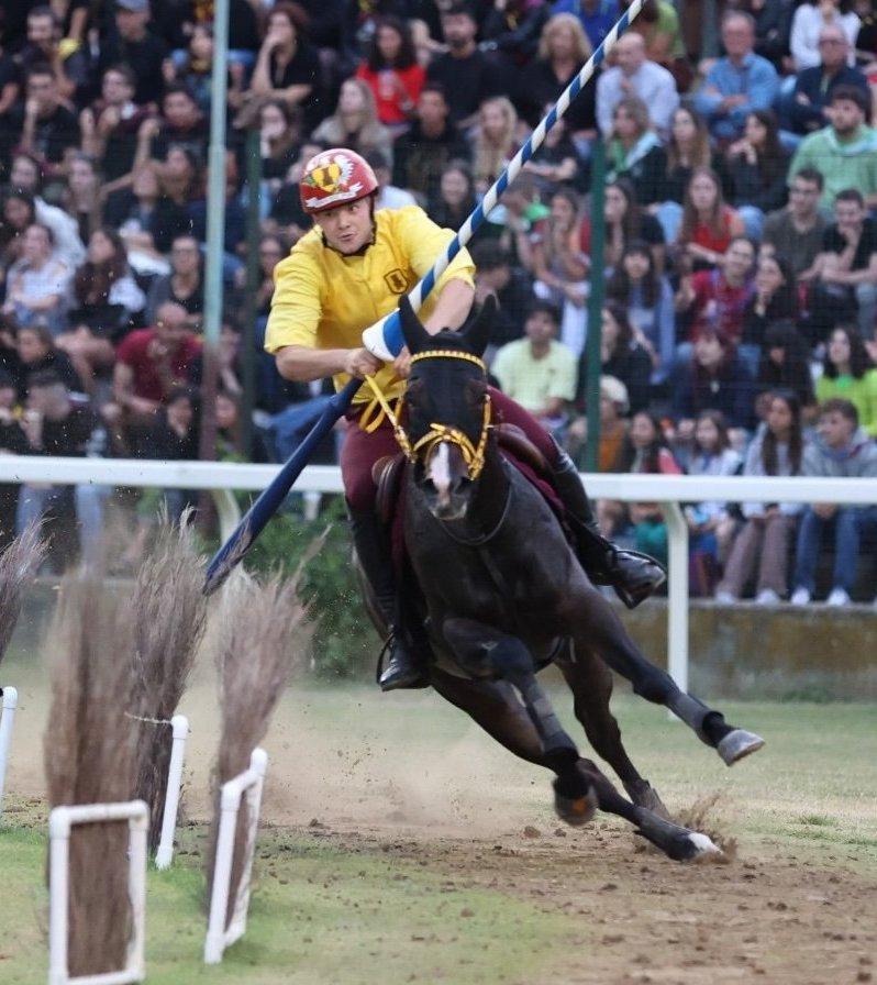Due cavalieri faentini in lizza nelle Marche per la Giostra di Monterubbiano Due cavalieri faentini in lizza nelle Marche per la Giostra di Monterubbiano