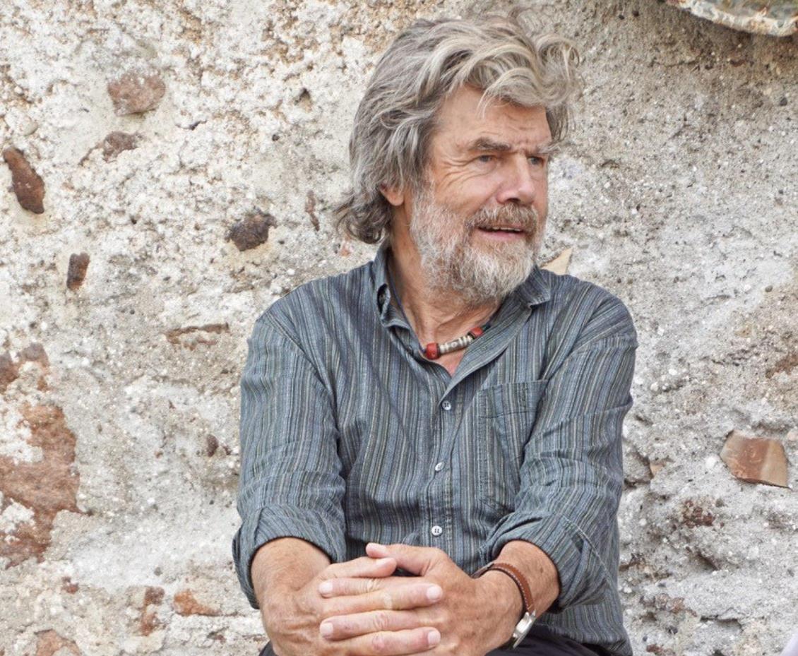 Una sera con il signore delle vette. Messner apre il Casale Cineforum Una sera con il signore delle vette. Messner apre il Casale Cineforum