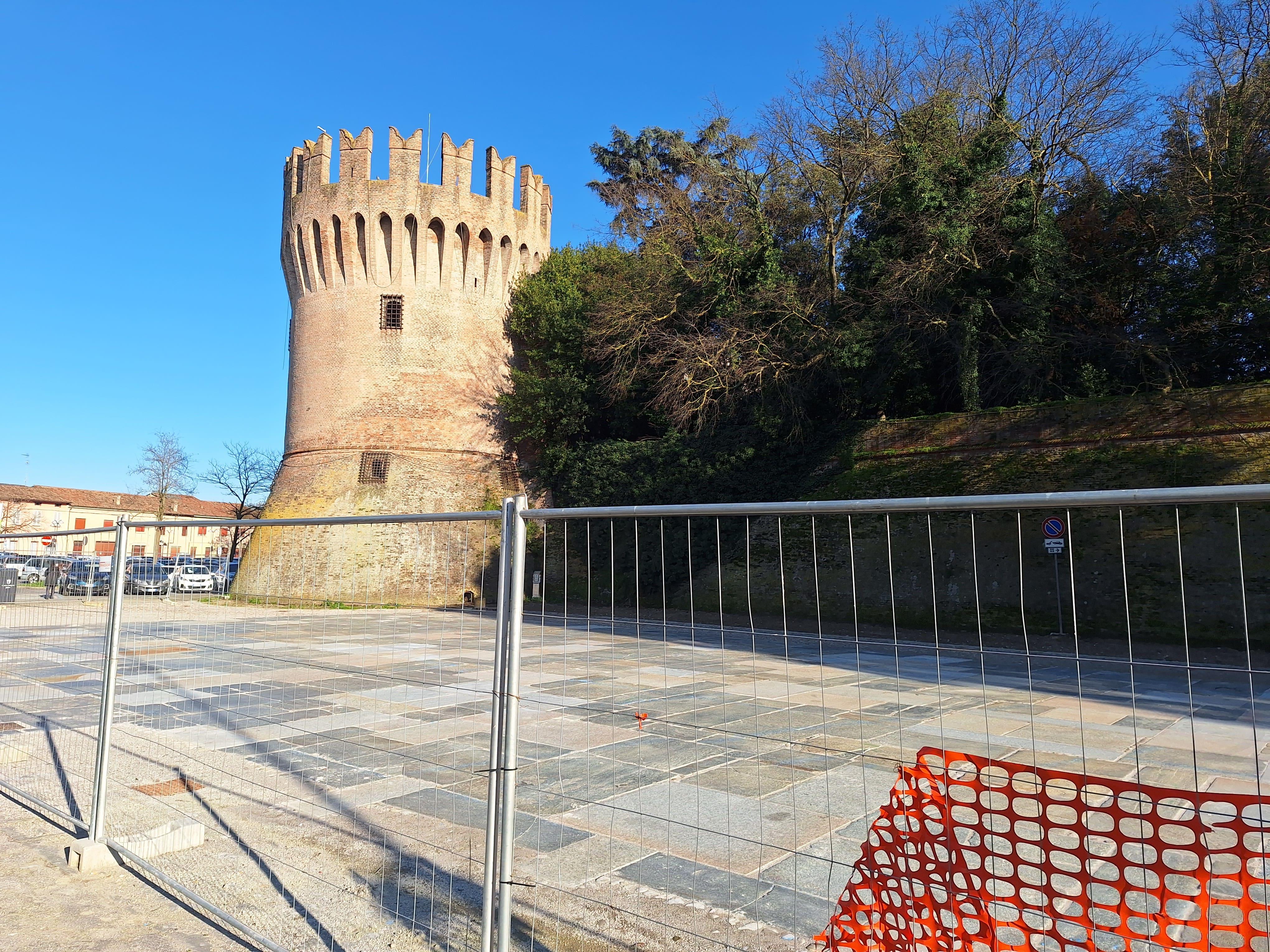 Parcheggi Lugo da Ilrestodelcarlino.it Parcheggi a Lugo l’attacco di Confcommercio e Confesercenti contro la Giunta