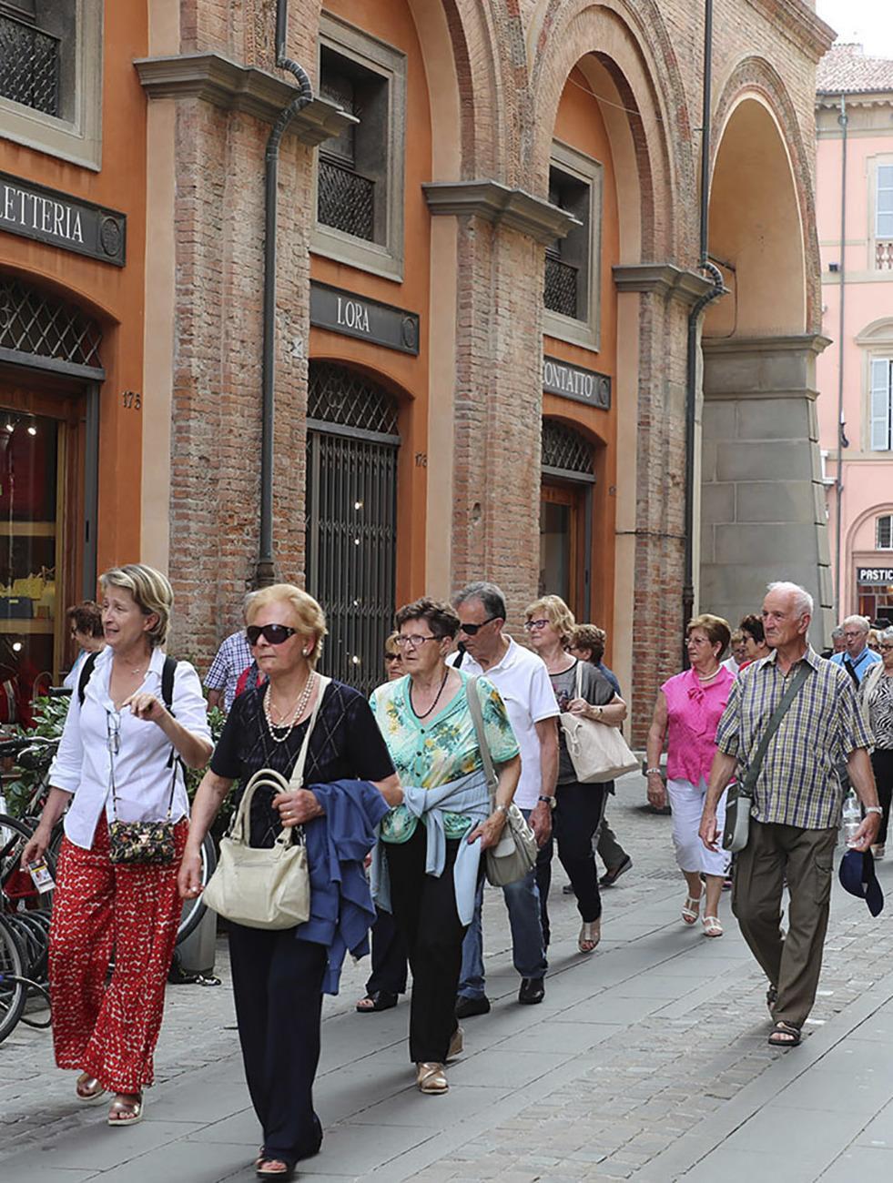 Turisti, partenza sprint. Arrivi e pernottamenti, un 2025 in crescendo. Boom di B&B e privati Turisti, partenza sprint. Arrivi e pernottamenti, un 2025 in crescendo. Boom di B&B e privati