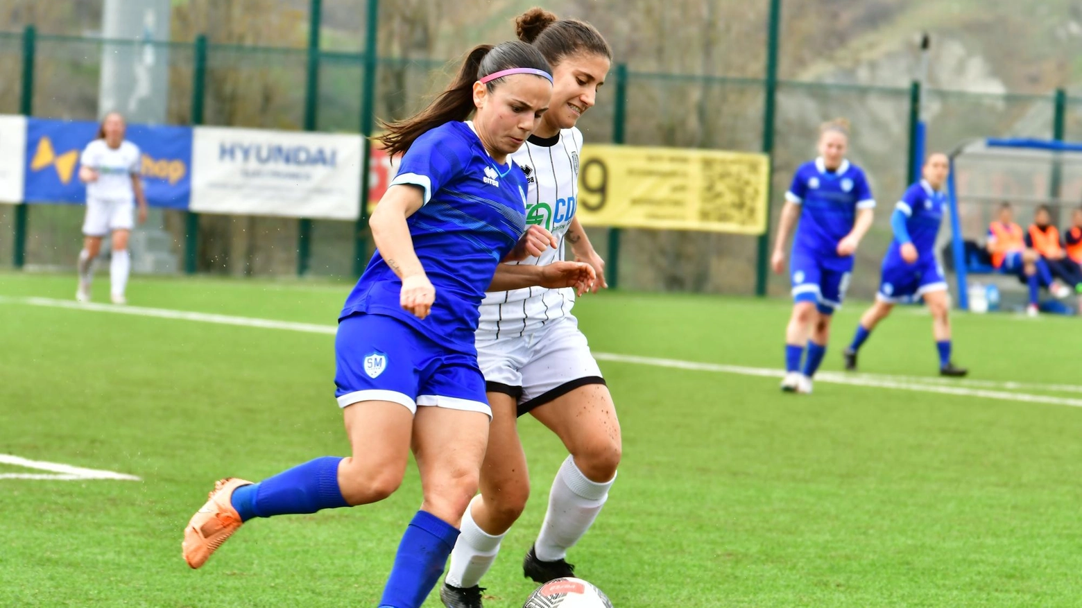 La San Marino Academy cerca la terza vittoria consecutiva in casa contro l'Arezzo dopo la sconfitta con il Parma. La Serie B femminile si prepara per la 21ª giornata con partite cruciali per la classifica.