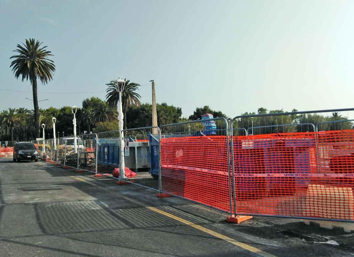 Lungomare, spariscono 30 parcheggi Lungomare, spariscono 30 parcheggi