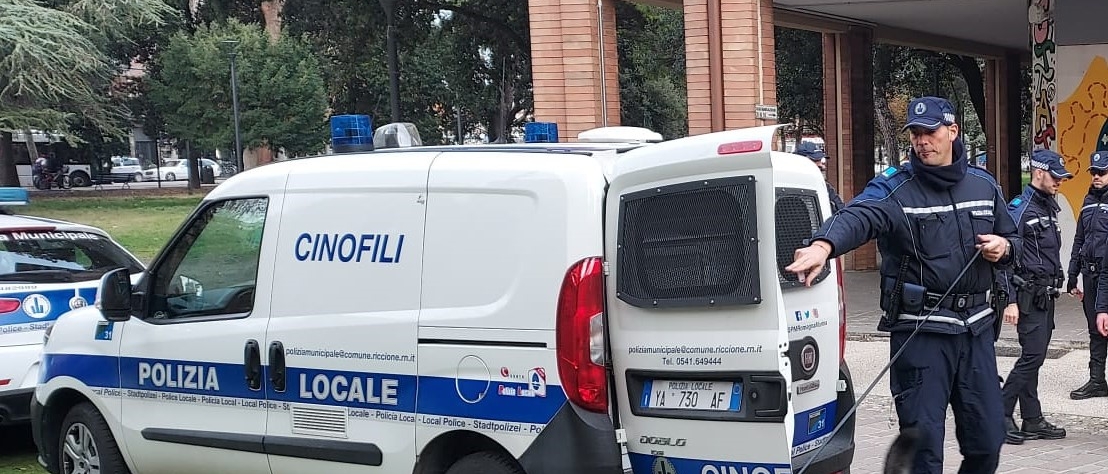 Droga nella rete dei controlli in zona stazione a Ravenna: il bilancio della polizia locale