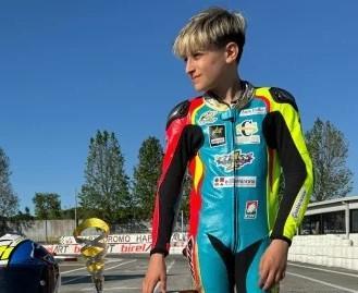 alex tieppo giovane promessa del motociclismo italiano trionfa nel campionato minimoto da Ilrestodelcarlino.it alex tieppo giovane promessa del motociclismo italiano trionfa nel campionato minimoto