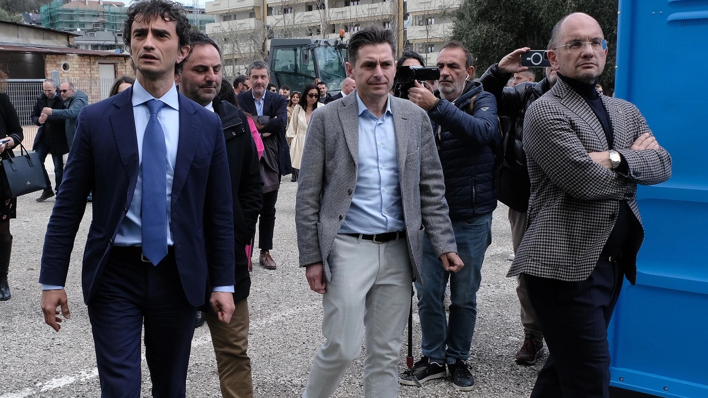 Il sindaco di Marco Fioravanti e il commissario Guido Castelli insieme per l’affidamento lavori del ponte a Monticelli